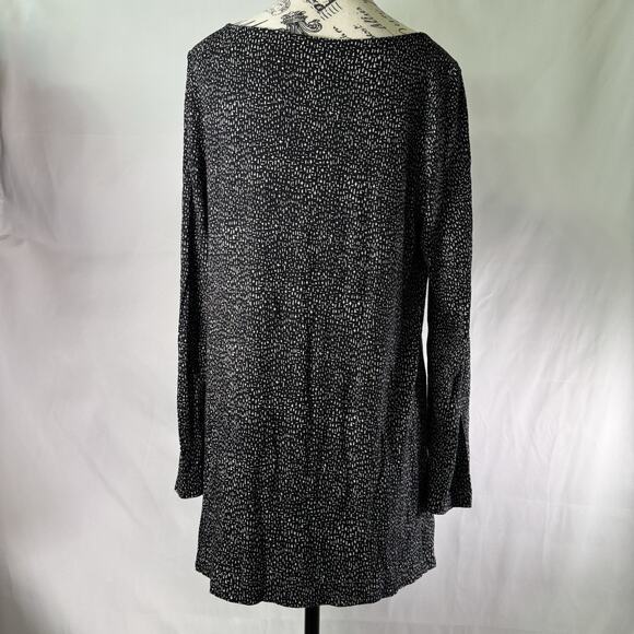 J Jill‎ Wearever Collection Tunic Top Med Black White Slinky Knit - Picture 3 of 8